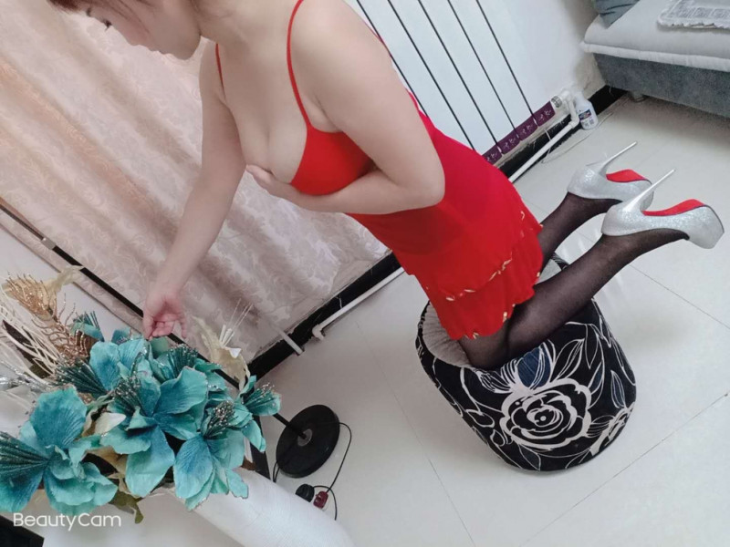 龙首大胸熟女